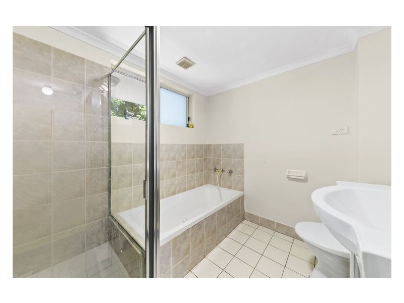 2/6-8 Birmingham Street, Merrylands NSW 2160