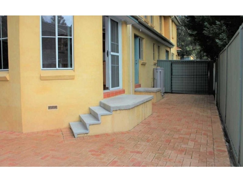 4/2-4 Bowden Street, Merrylands NSW 2160