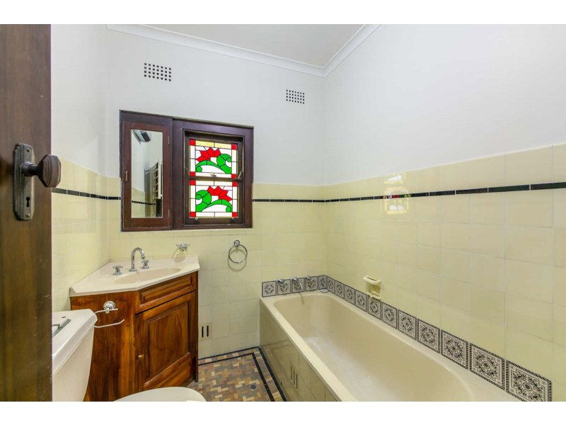 16  Whitworth Street, Westmead NSW 2145