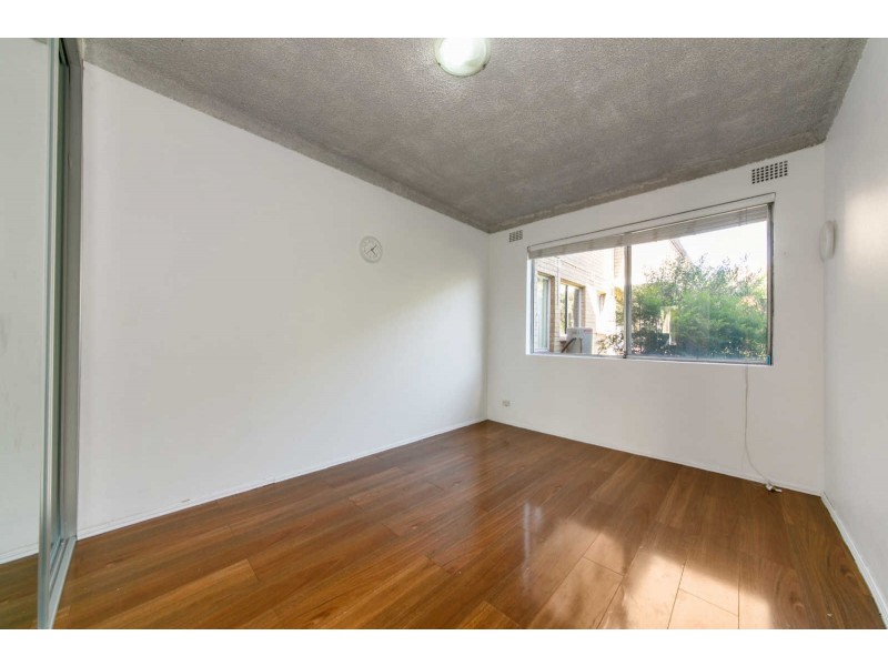 8/41-43 Calliope Street, Guildford NSW 2161