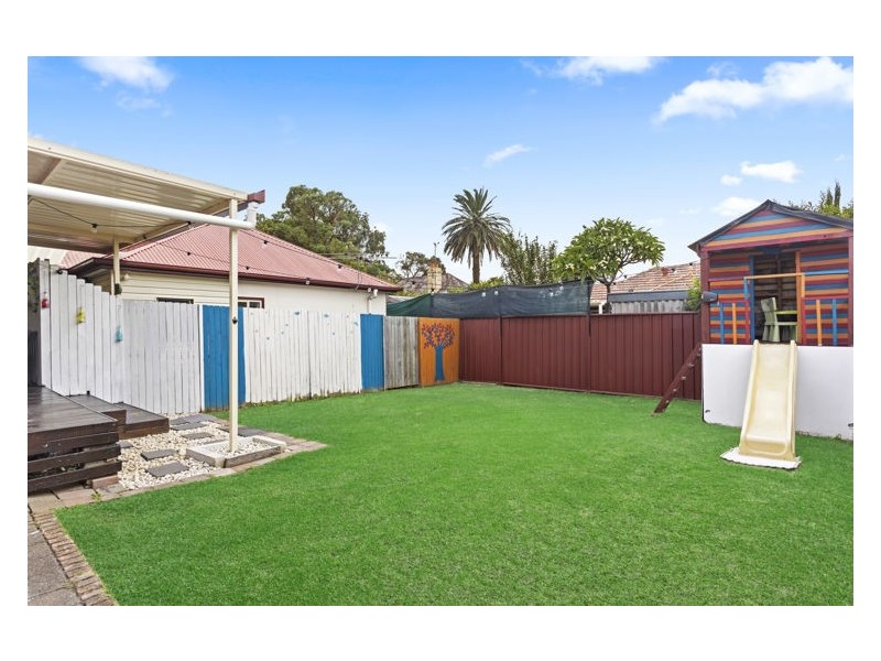 18 Murdock Street, Guildford NSW 2161