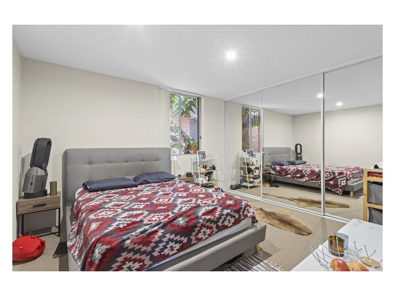 8/215-217 Woodville Road, Merrylands NSW 2160