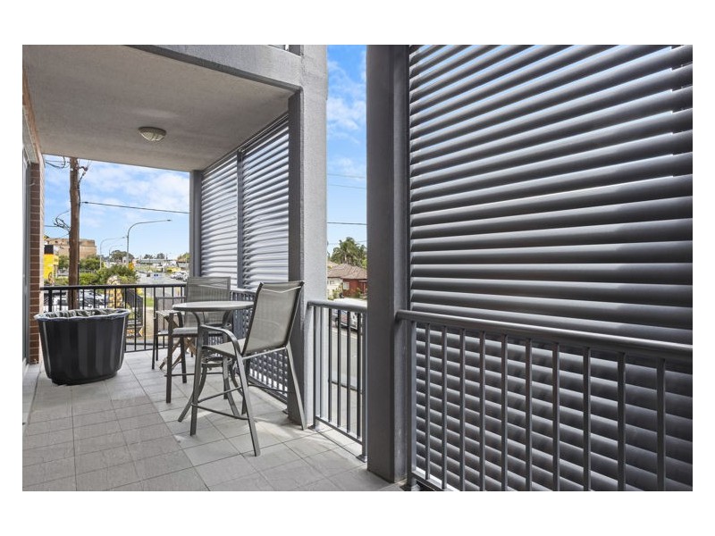 8/215-217 Woodville Road, Merrylands NSW 2160