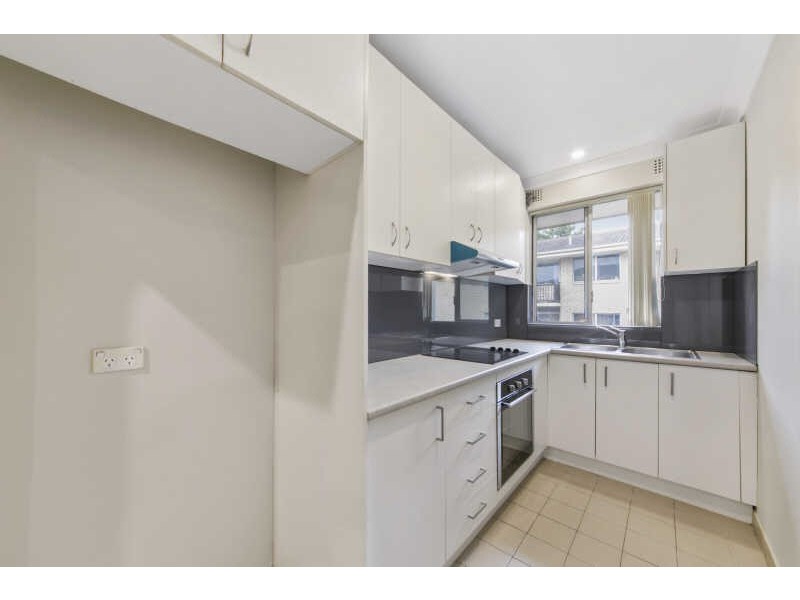 8/26  Birmingham Street, Merrylands NSW 2160