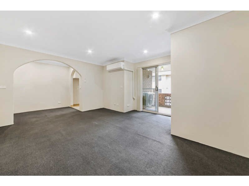 8/26  Birmingham Street, Merrylands NSW 2160