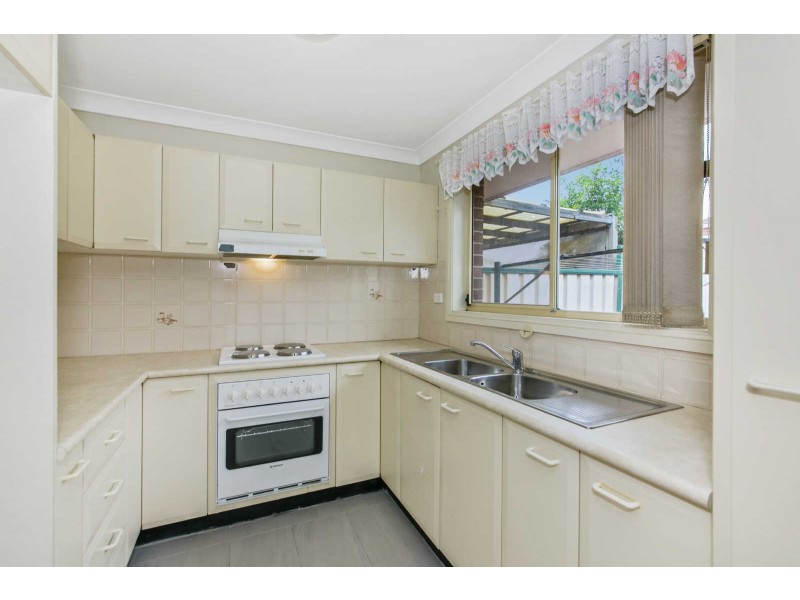2/91 Sherwood Road, Merrylands NSW 2160