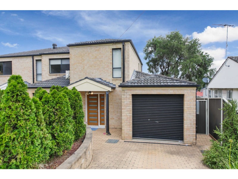 10 Macquarie Road,, Greystanes NSW 2145