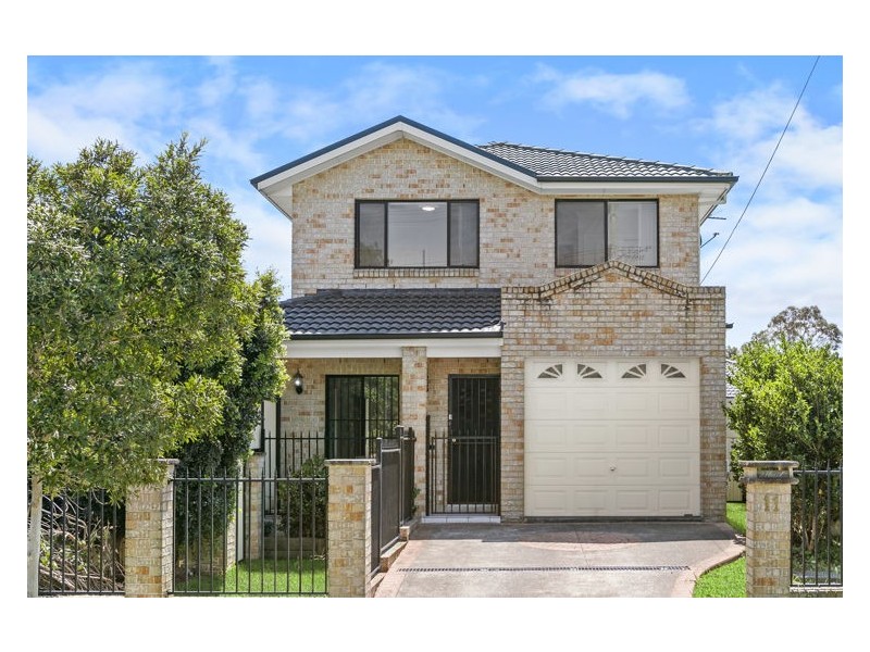 11 Carrington Road, Guildford NSW 2161