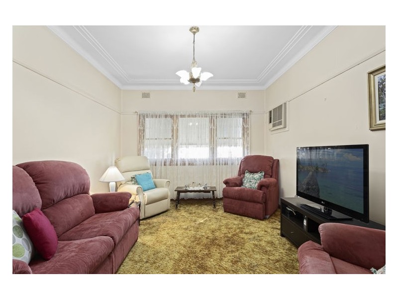 67 Warwick Road, Merrylands NSW 2160