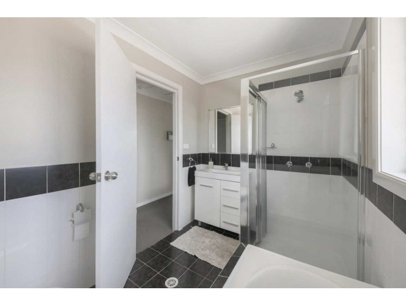 1a  Magowar Road, Pendle Hill NSW 2145