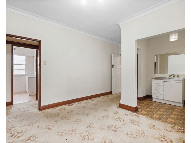 36 Allison Road, Guildford NSW 2161