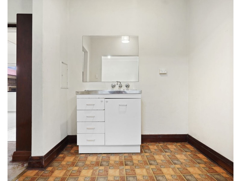 36 Allison Road, Guildford NSW 2161