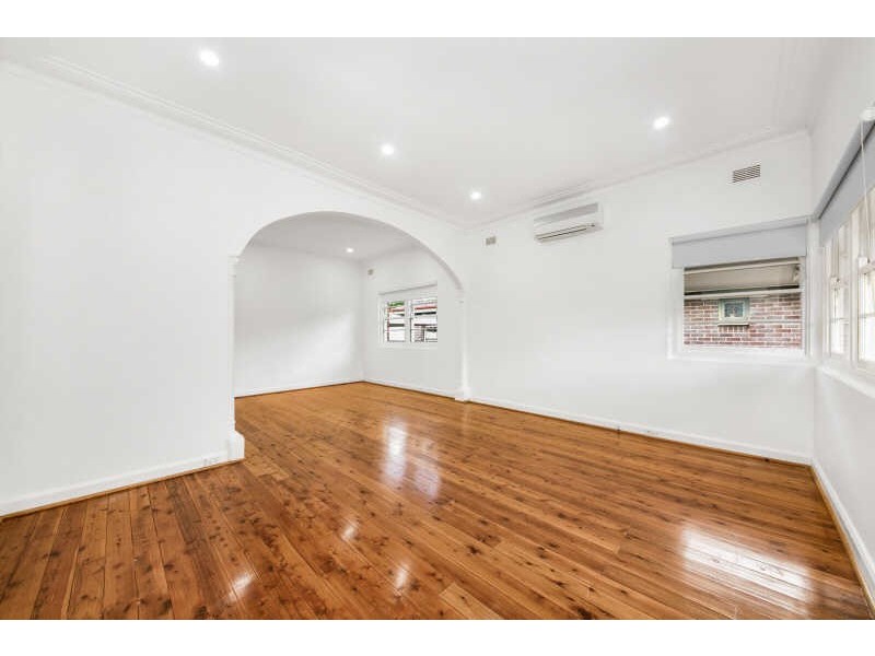 2  Cotswold Street, Westmead NSW 2145