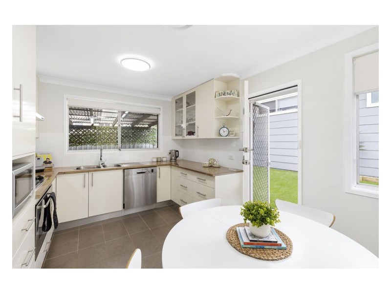4 The Crescent, Toongabbie NSW 2146