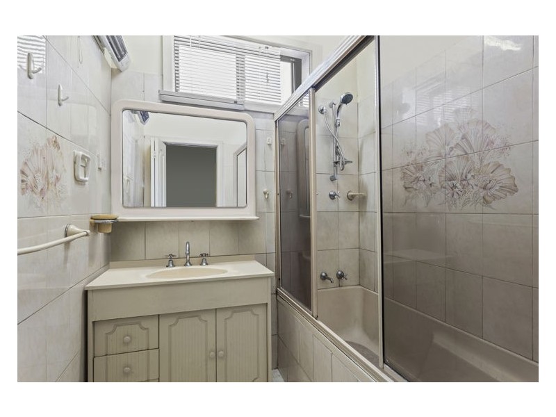 19 Donnelly Street, Guildford NSW 2161