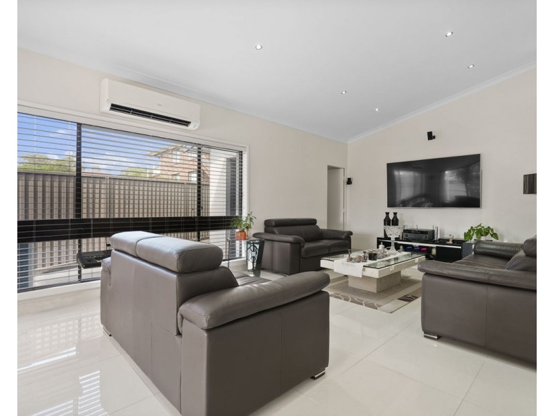 42 Gerald Street, Greystanes NSW 2145