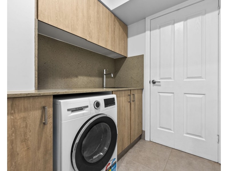 2/60 Hampden Road, South Wentworthville NSW 2145