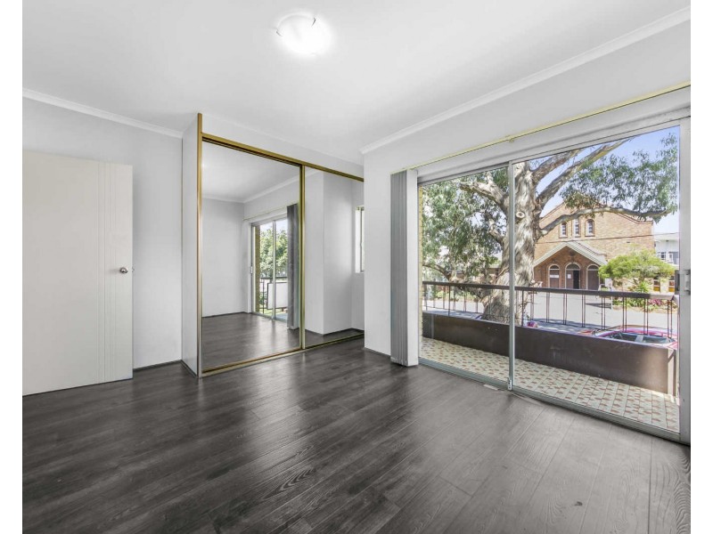 4/37 Calliope Street, Guildford NSW 2161