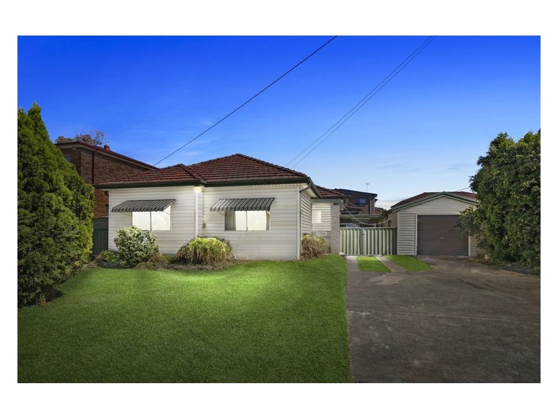 12 Windsor Road, Merrylands NSW 2160