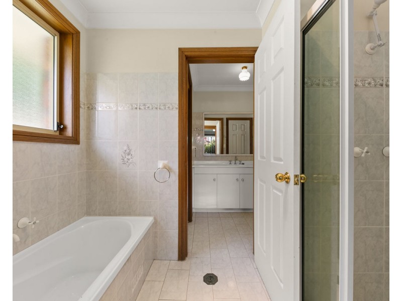 9 Billabong Street, Pendle Hill NSW 2145