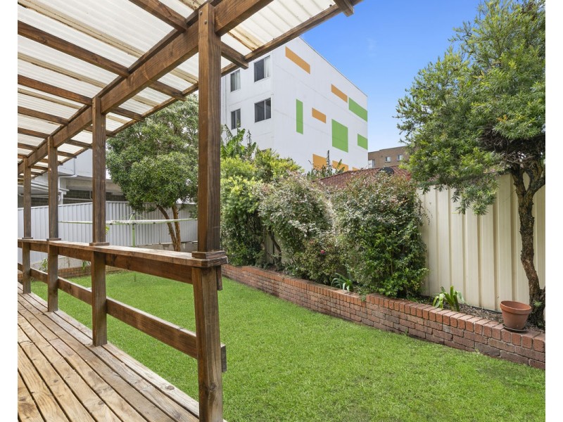 9 Billabong Street, Pendle Hill NSW 2145