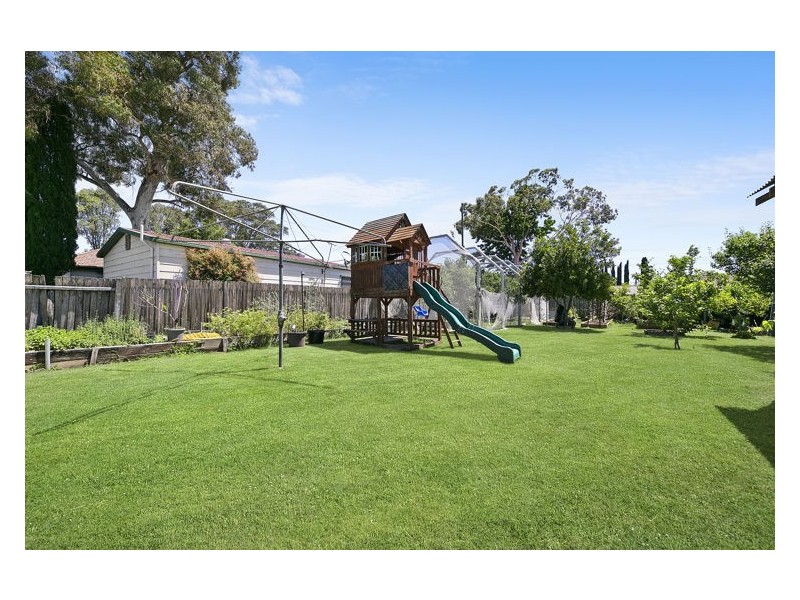 33 Military Road, Merrylands NSW 2160