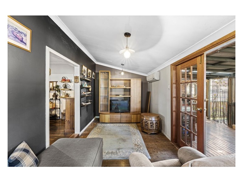 8 Davies Street, Merrylands NSW 2160