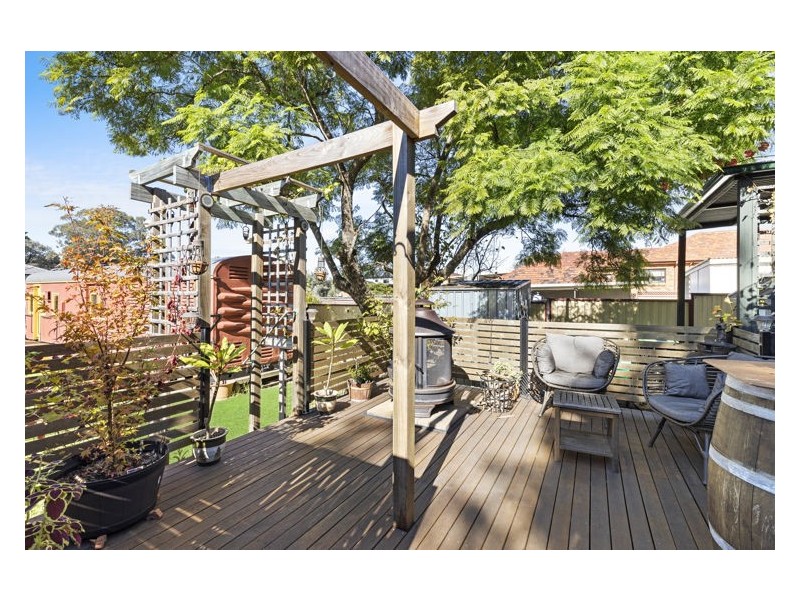 8 Davies Street, Merrylands NSW 2160