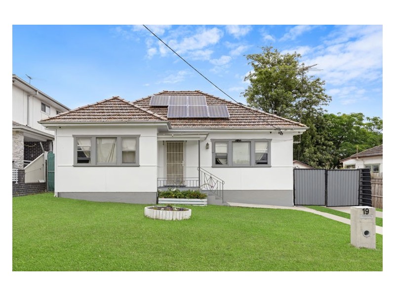 19 Pearson Street, South Wentworthville NSW 2145