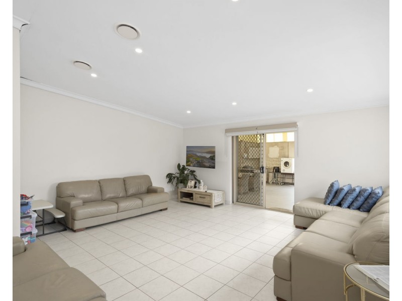 61 Ringrose Avenue, Greystanes NSW 2145