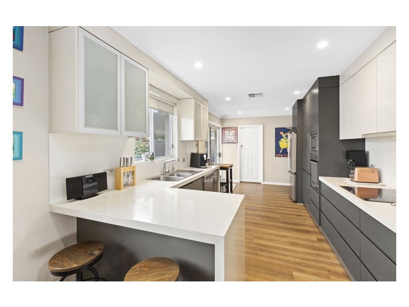 10 Damien Avenue, Greystanes NSW 2145