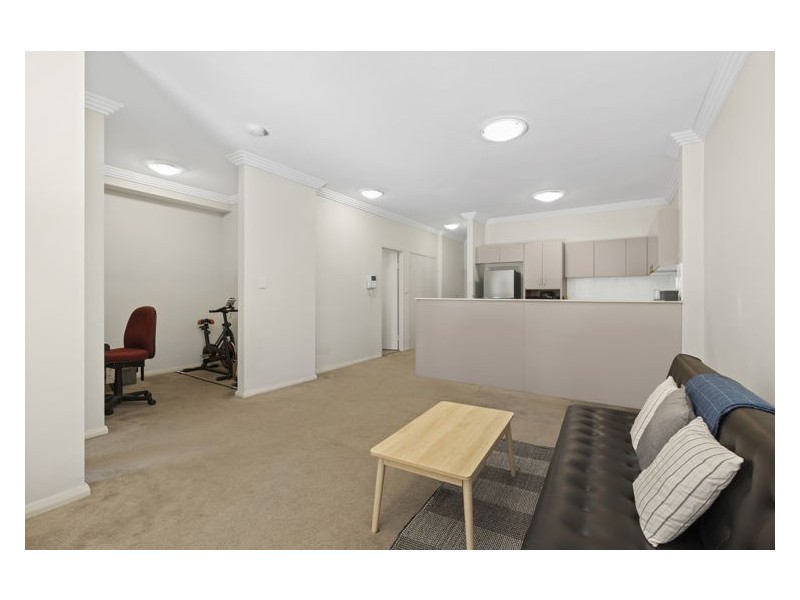 2/427-429 Guildford Road, Guildford NSW 2161
