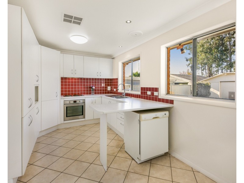 7 Fitzwilliam Rd, Old Toongabbie NSW 2146
