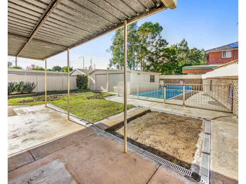 7 Fitzwilliam Rd, Old Toongabbie NSW 2146