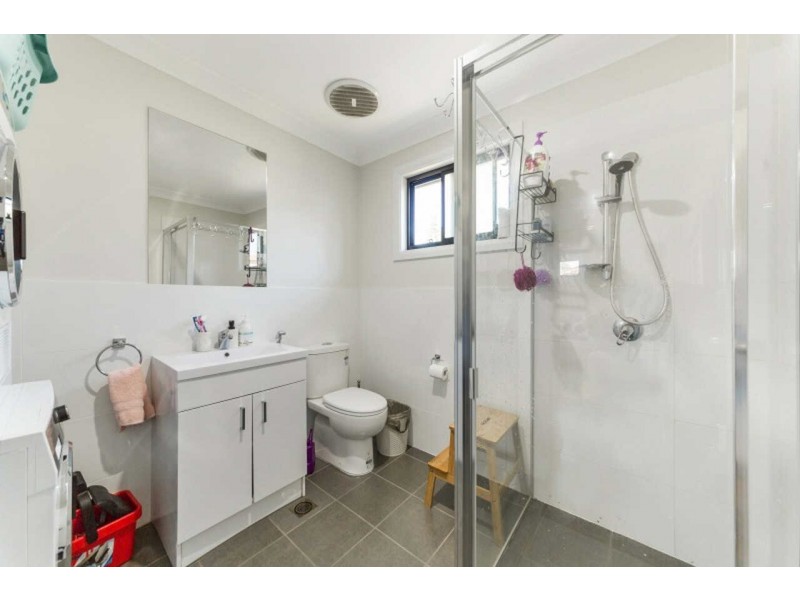 12a  Orleans Crescent, Toongabbie NSW 2146