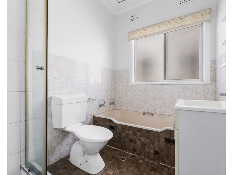 25 & 25a Yeend Street, Merrylands NSW 2160