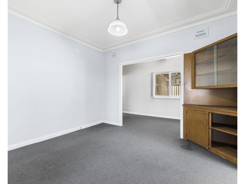 25 & 25a Yeend Street, Merrylands NSW 2160