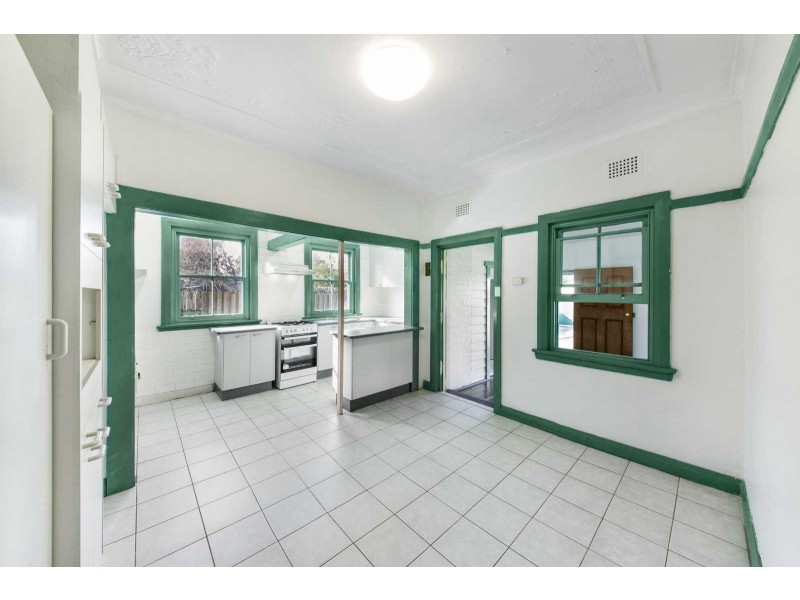 2 Britannia Avenue, Merrylands NSW 2160