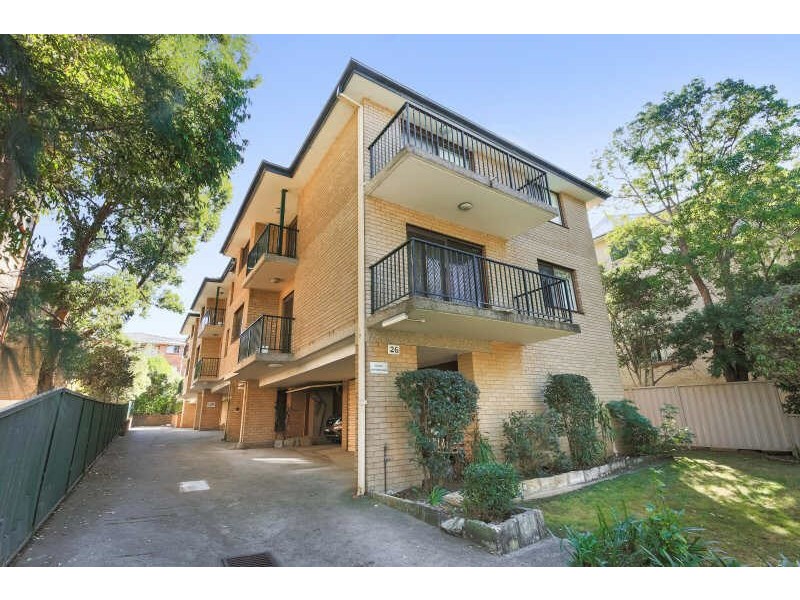 2/26  Central Avenue, Westmead NSW 2145