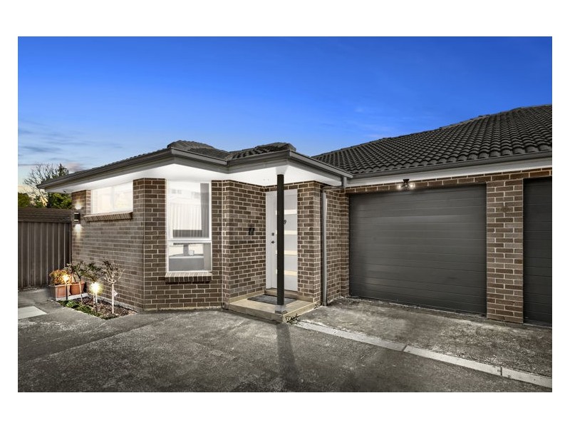 36c Tungarra Road, Girraween NSW 2145