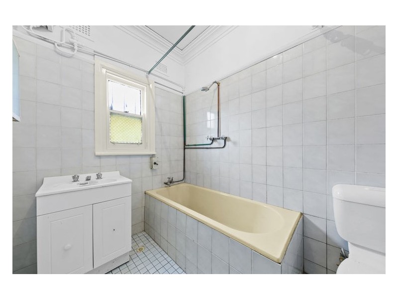 255 Woodville Road, Merrylands NSW 2160