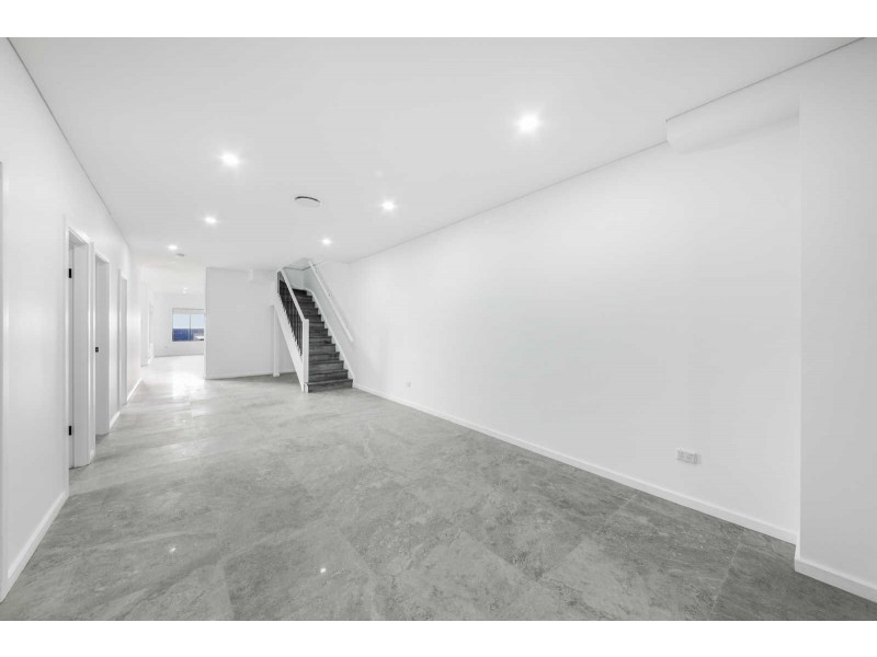 39 Portia Road, Toongabbie NSW 2146