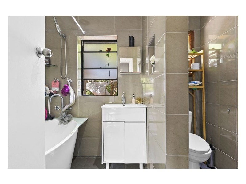 16 Montgomery Avenue, Granville NSW 2142