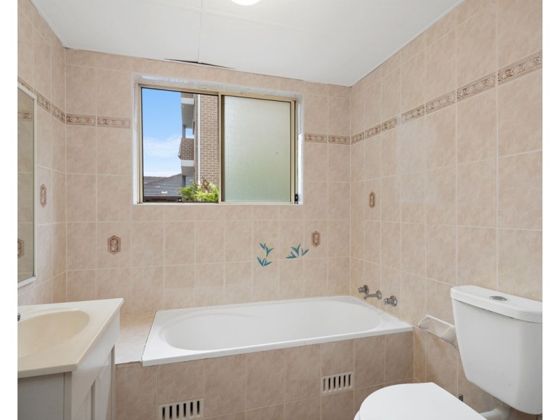 1/30 Military Road, Merrylands NSW 2160