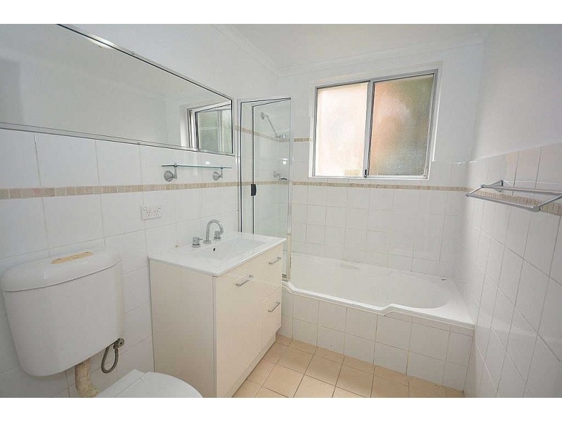 2/15 Todd Street, Merrylands West NSW 2160