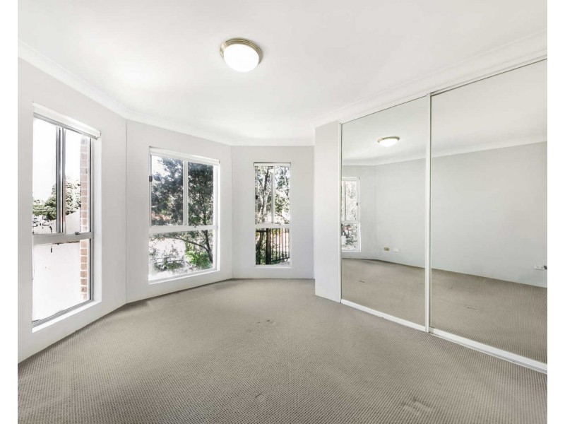 3/1-3 Windsor Road, Merrylands NSW 2160