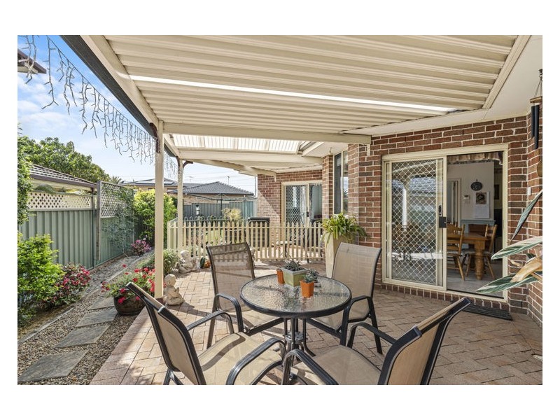 8 White Gum Place, Greystanes NSW 2145