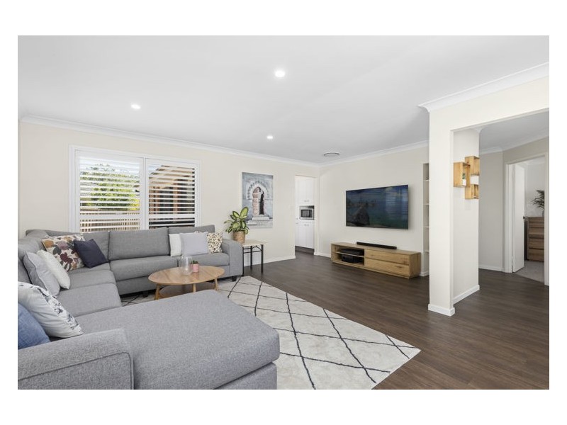 6 Brampton Place, Greystanes NSW 2145