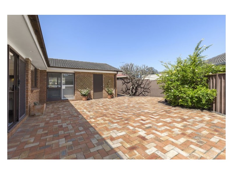 6 Brampton Place, Greystanes NSW 2145