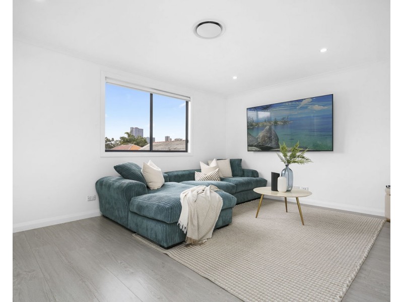 11 Thomas Street, Merrylands NSW 2160